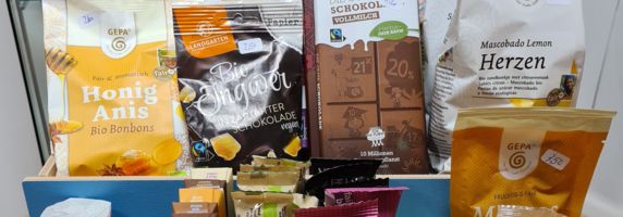 Fairtrade-Snackdisplay