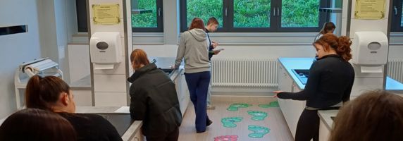 Blanc-und-Fischer-Schule in Sulzfeld testet den Ökologischer Fußabdruck von Kraichtal hilft